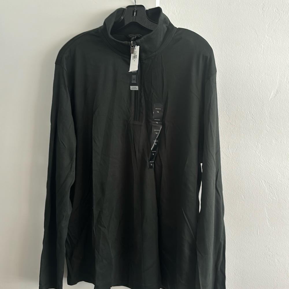 NWT men’s Banana Republic Long Sleeve zip collar performance shirt XL